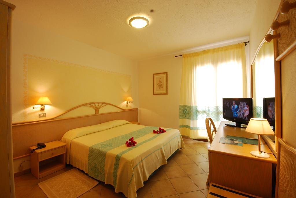 Hotel Mon Repos Baja Sardinia Rom bilde