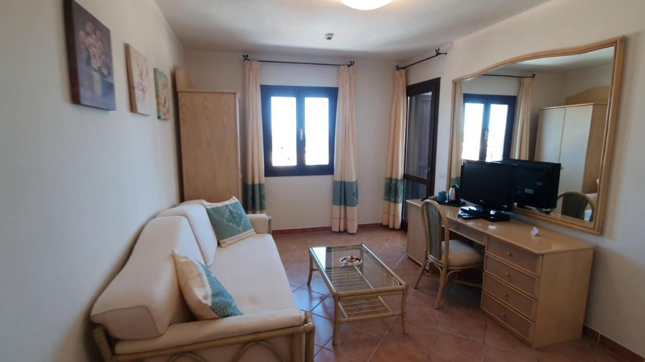 Hotel Mon Repos Baja Sardinia Eksteriør bilde