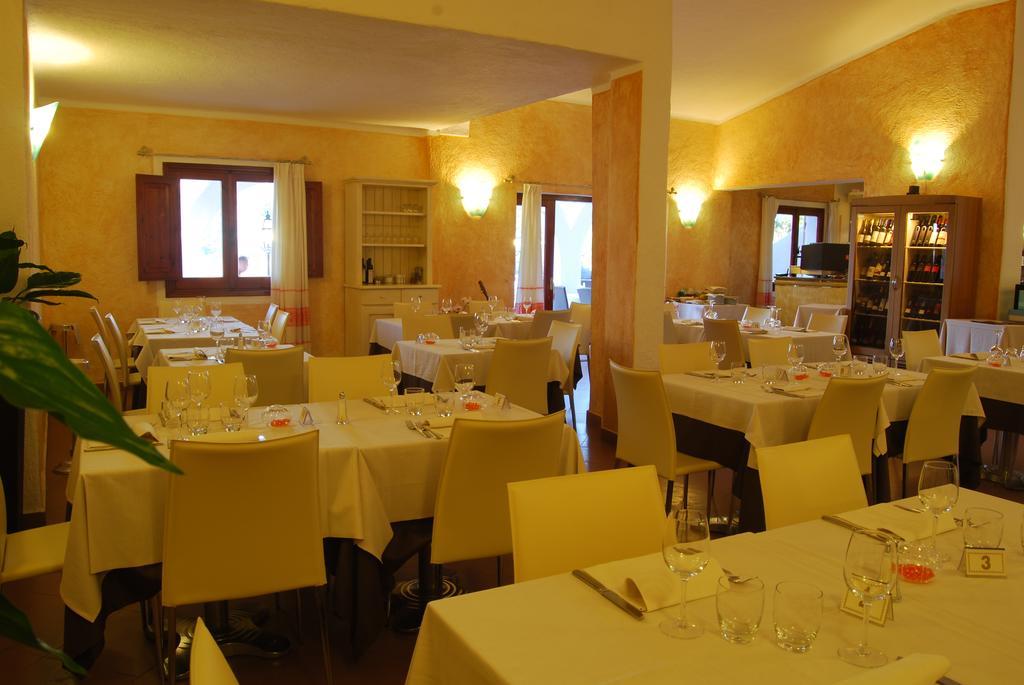 Hotel Mon Repos Baja Sardinia Eksteriør bilde
